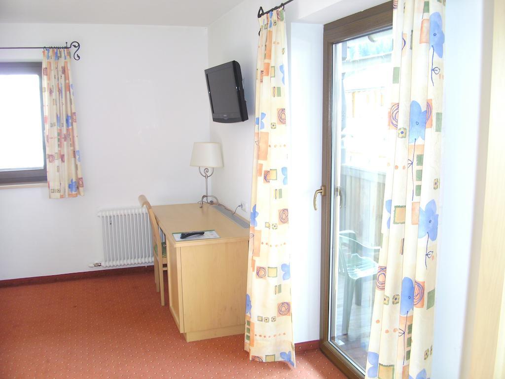 Hirzingerhof Hotell Westendorf Rum bild
