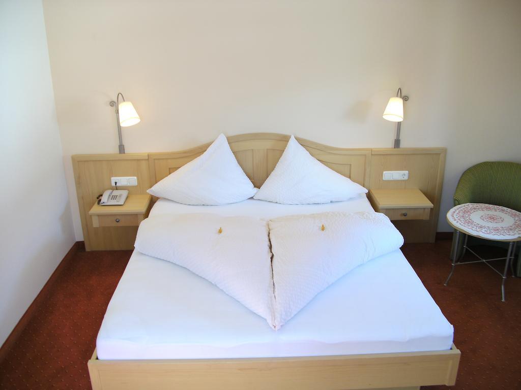 Hirzingerhof Hotell Westendorf Rum bild